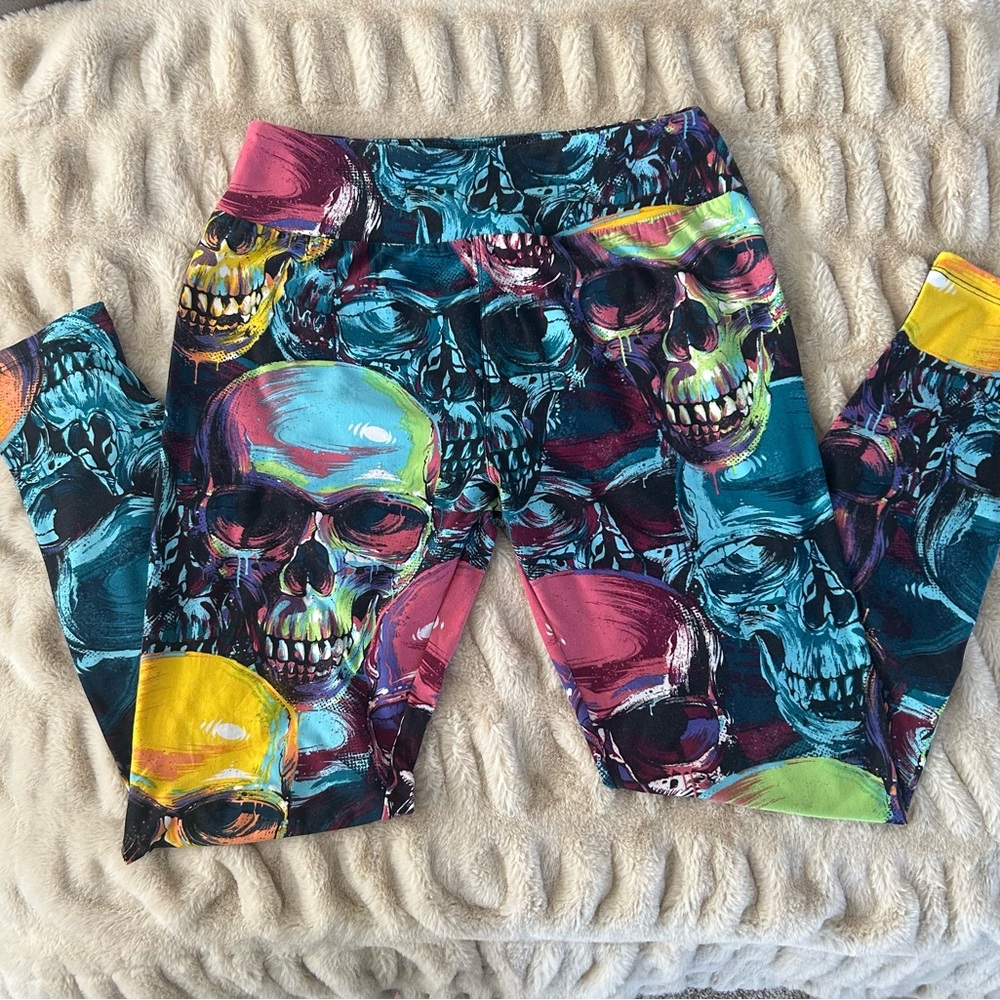 LuLaRoe Skull Print Leggings